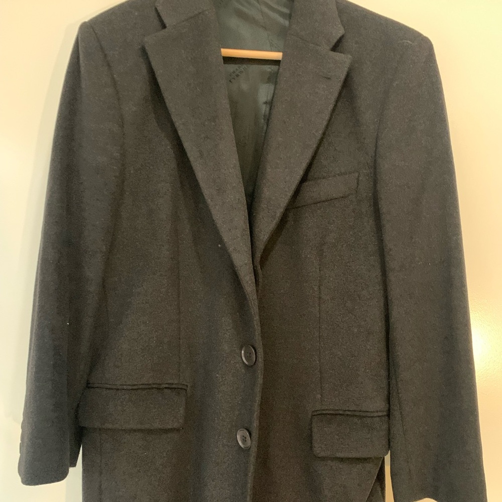 Lovely and smart wool dress coat from London brand.